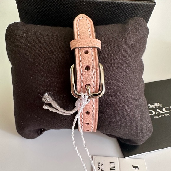 COACH Cadie blush leather strap blush watch NWT - Picture 5 of 10